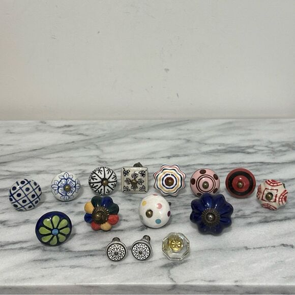 Assorted Decorative dresser cabinet Knobs some anthropology mix lot 15 pc - Picture 3 of 10